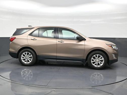 Sandy Ridge Metallic 2018 Chevrolet Equinox LS