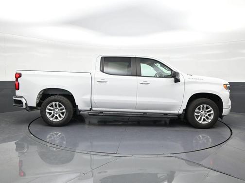 Summit White 2024 Chevrolet Silverado 1500 RST