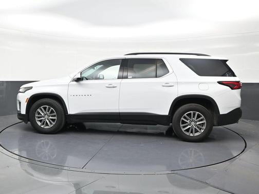 Summit White 2023 Chevrolet Traverse LT Cloth