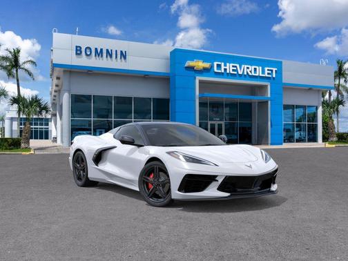 Arctic White 2026 Chevrolet Corvette Stingray w/1LT