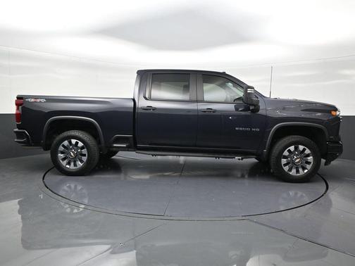 Dark Ash Metallic 2024 Chevrolet Silverado 2500 Custom