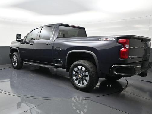 Dark Ash Metallic 2024 Chevrolet Silverado 2500 Custom