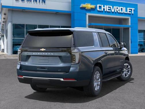 2025 Chevrolet Suburban LT
