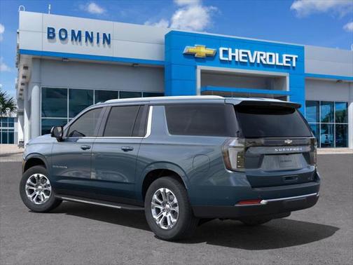 2025 Chevrolet Suburban LT
