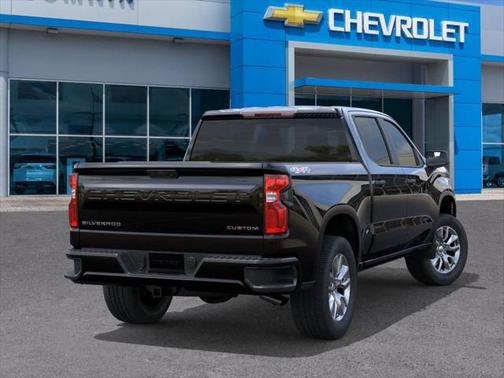 2025 Chevrolet Silverado 1500 Custom