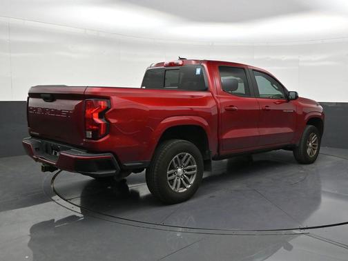 Radiant Red Tintcoat 2023 Chevrolet Colorado LT