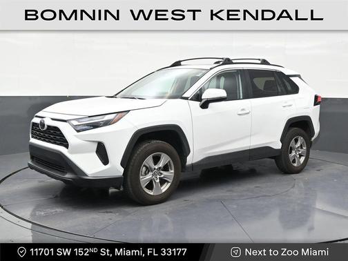 Ice Cap 2025 Toyota RAV4 XLE