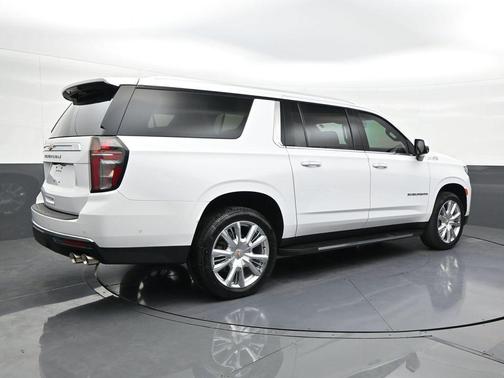 Summit White 2024 Chevrolet Suburban 2WD High Country