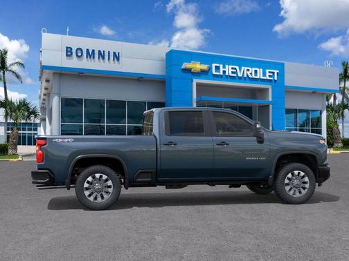2026 Chevrolet Silverado 2500 Custom