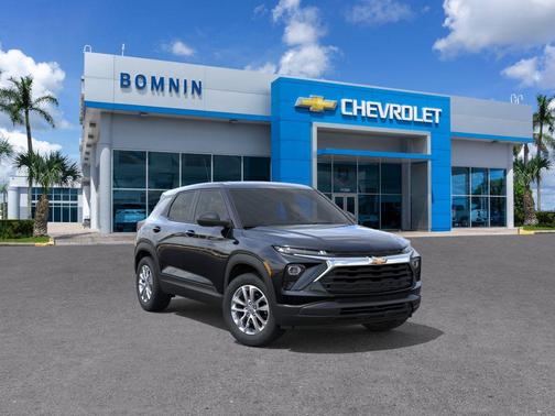 Mosaic Black Metallic 2026 Chevrolet Trailblazer LS