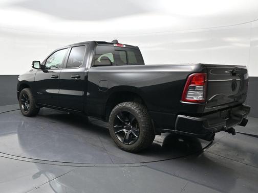 Diamond Black Crystal Pearlcoat 2021 RAM 1500 Big Horn/Lone Star