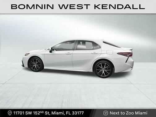 2023 Toyota Camry SE