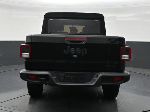 Black Clearcoat 2020 Jeep Gladiator Sport S
