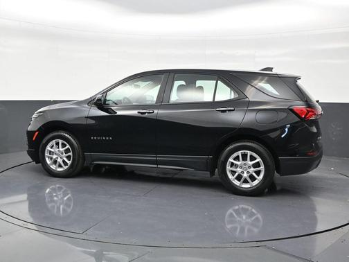Mosaic Black Metallic 2024 Chevrolet Equinox LS