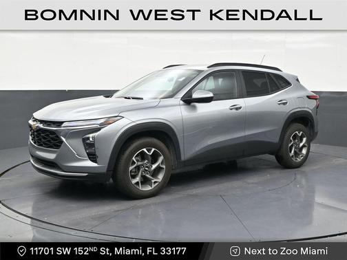 Sterling Gray Metallic 2024 Chevrolet Trax LT