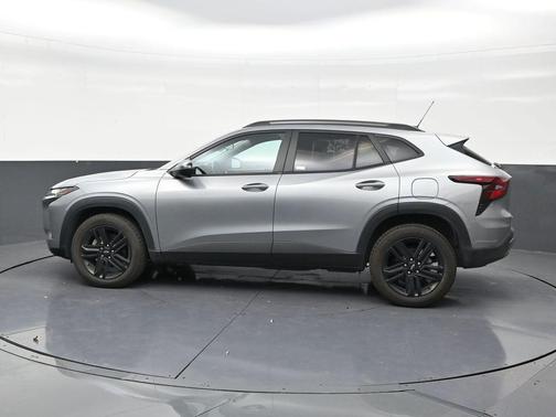 Sterling Gray Metallic 2024 Chevrolet Trax FWD ACTIV