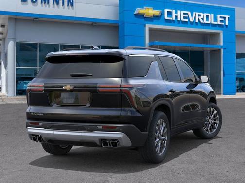 Mosaic Black Metallic 2026 Chevrolet Traverse LT