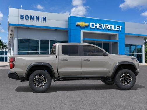 White Sands 2026 Chevrolet Colorado ZR2