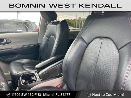 2020 Chrysler Pacifica Touring L