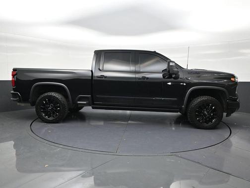 Black 2025 Chevrolet Silverado 2500 High Country