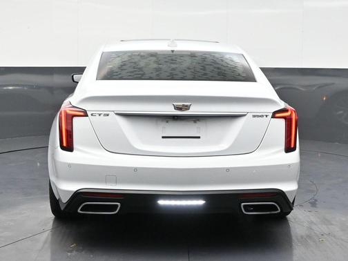 2022 Cadillac CT5 Luxury