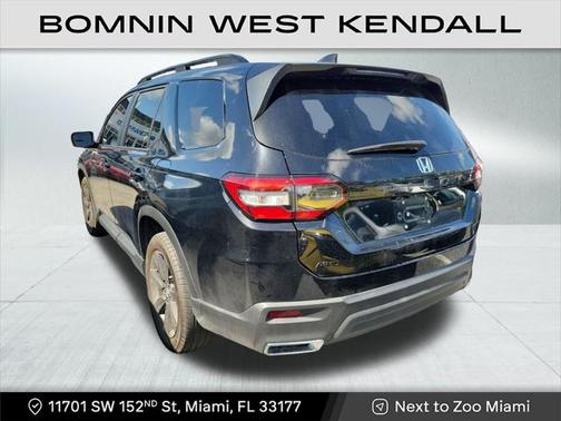 2023 Honda Pilot AWD Sport