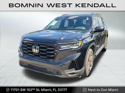 2023 Honda Pilot AWD Sport