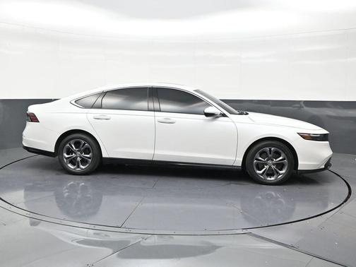 Platinum White Pearl 2025 Honda Accord Hybrid EX-L