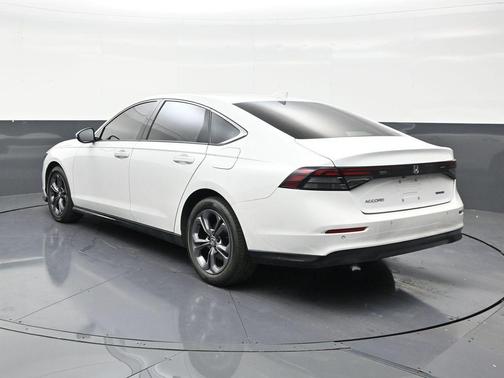 Platinum White Pearl 2025 Honda Accord Hybrid EX-L