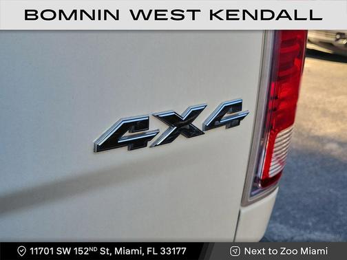 2017 RAM 3500 Laramie Crew Cab 4x4 8' Box