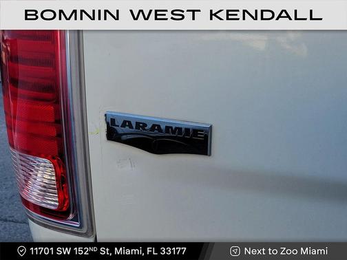 2017 RAM 3500 Laramie Crew Cab 4x4 8' Box