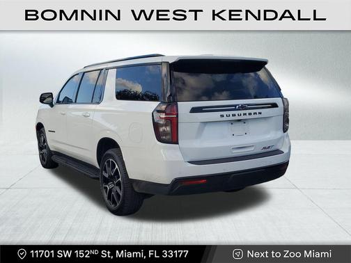 2023 Chevrolet Suburban RST