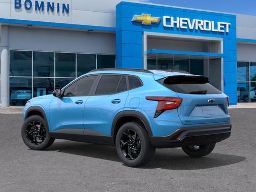 Marina Blue Metallic 2026 Chevrolet Trax LT