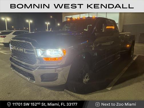 2024 RAM 3500 Tradesman Crew Cab 4x4 8' Box