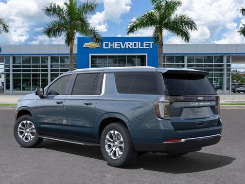 2025 Chevrolet Suburban LT