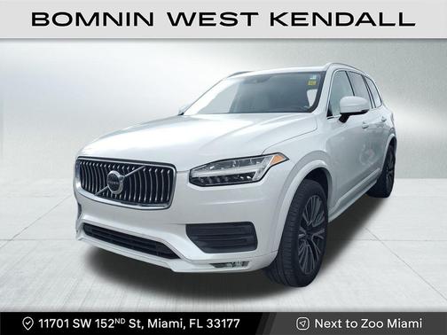 2020 Volvo XC90 T6 Momentum