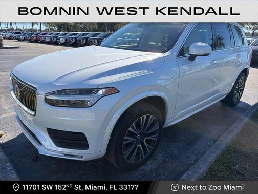 2020 Volvo XC90 T6 Momentum