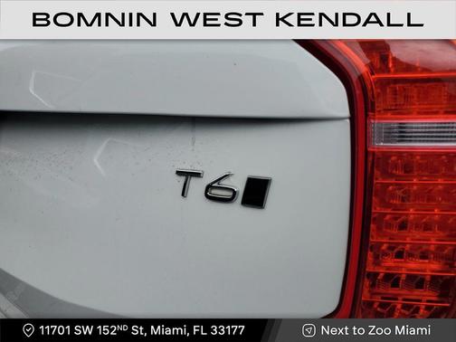 2020 Volvo XC90 T6 Momentum