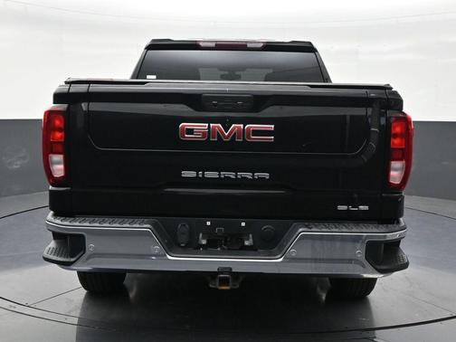 Onyx Black 2022 GMC Sierra 1500 SLE