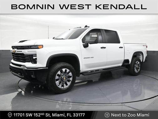 Summit White 2025 Chevrolet Silverado 2500 Custom