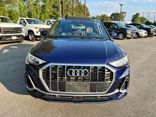 2022 Audi Q3 45 S line Premium