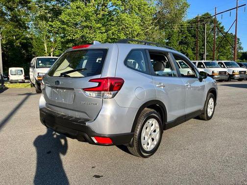Ice Silver Metallic 2019 Subaru Forester Base