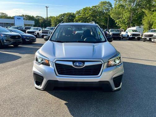 Ice Silver Metallic 2019 Subaru Forester Base