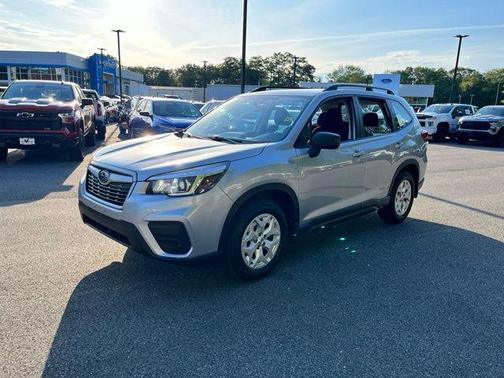 Ice Silver Metallic 2019 Subaru Forester Base