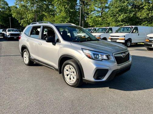 Ice Silver Metallic 2019 Subaru Forester Base