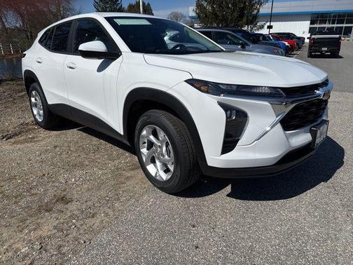 Summit White 2026 Chevrolet Trax LS