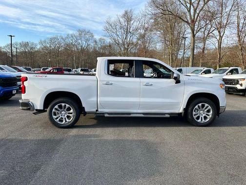 2025 Chevrolet Silverado 1500 LTZ