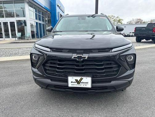 Mosaic Black Metallic 2026 Chevrolet Trailblazer LT