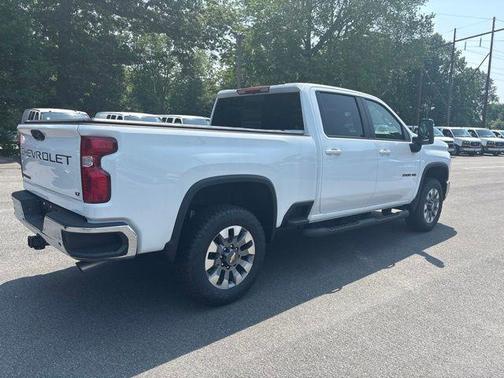 Summit White 2026 Chevrolet Silverado 2500 LT