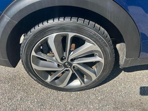 Deep Cerulean 2017 Kia Niro Touring